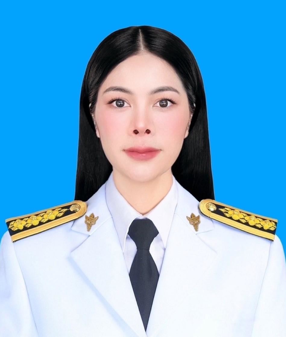 นางสาววีนัส อรรคธรรม